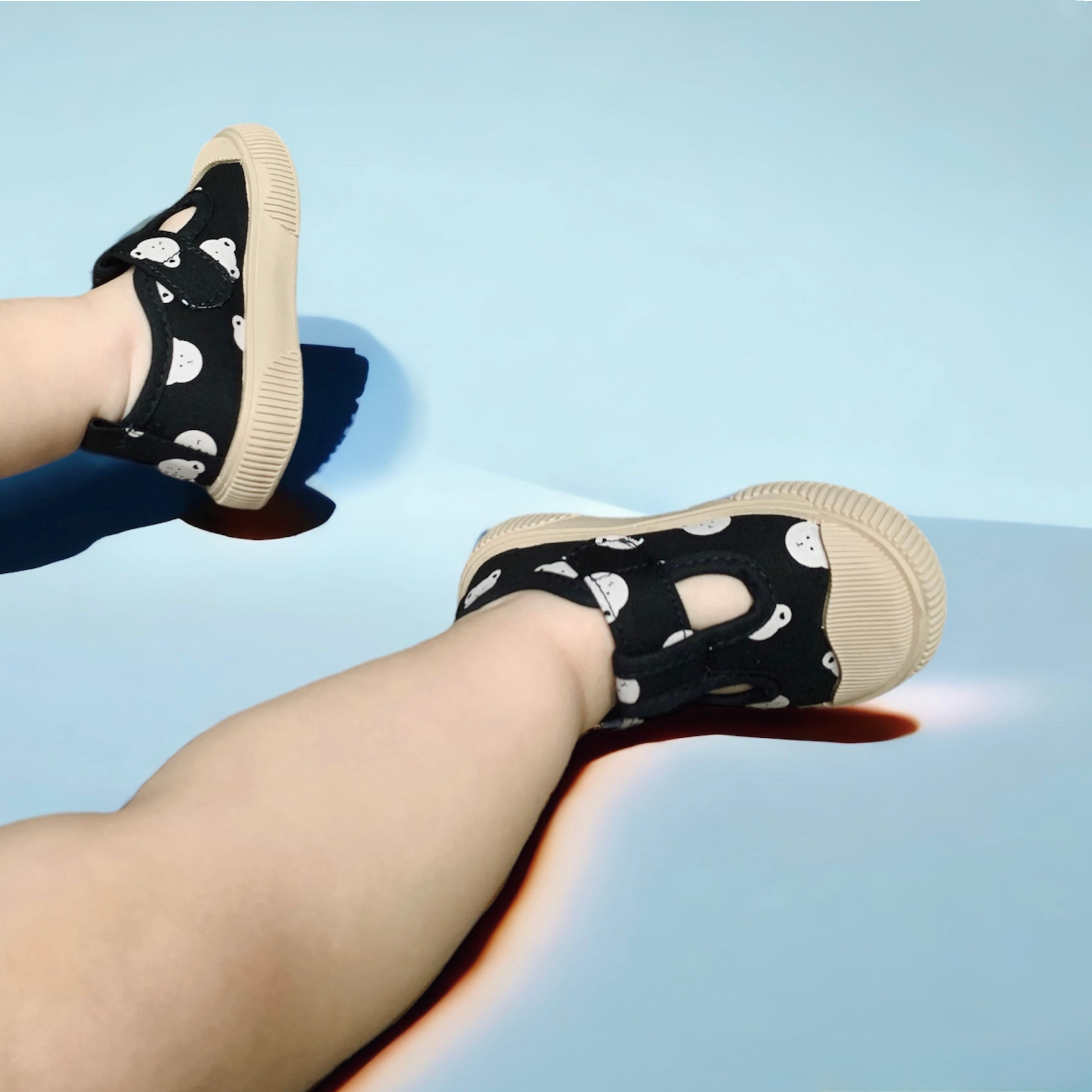 Tiny Toes: Baby & Kids Footwear