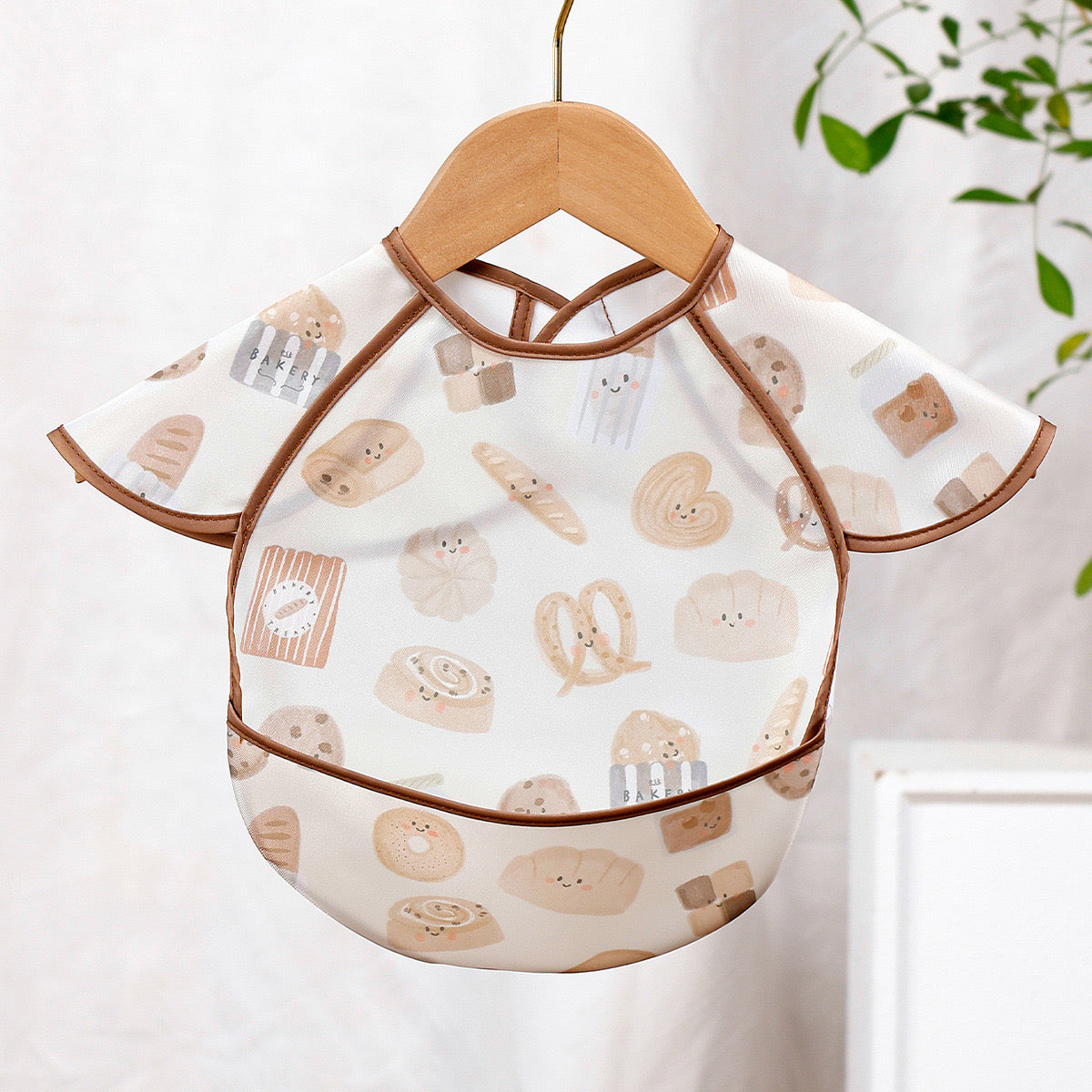 Baby Weaning Frilly Bibs (Length: 30cm)